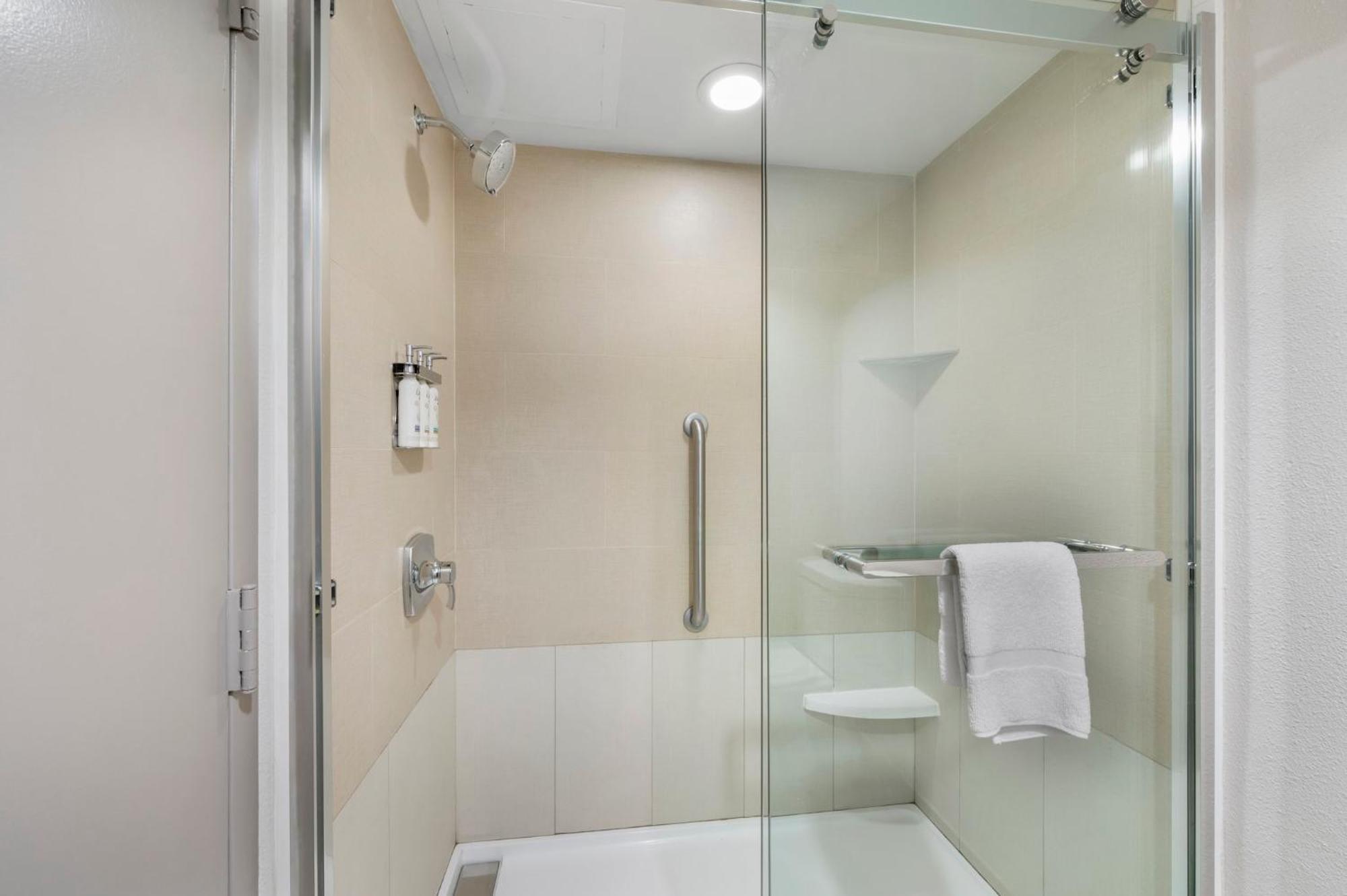 Hotel Express Greencastle, An Ihg